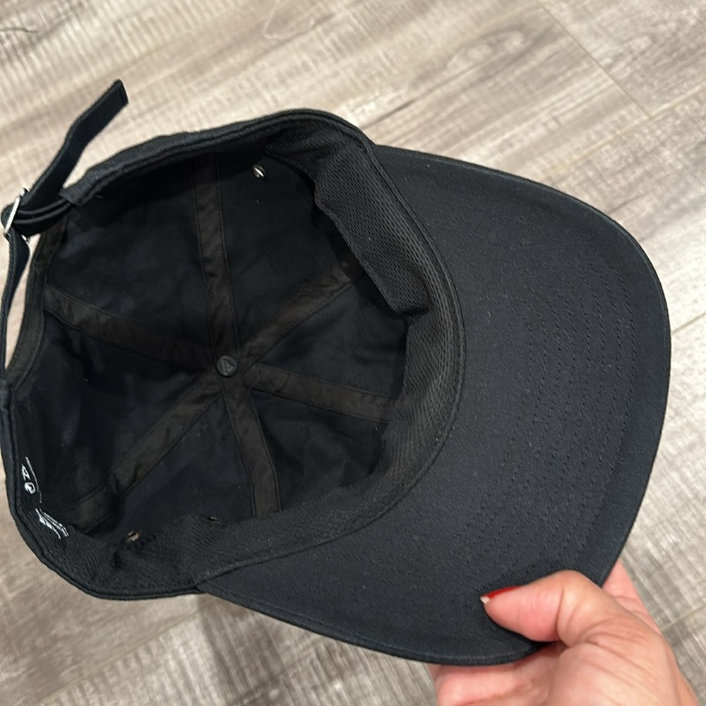Adidas cap - Picture 5 of 5